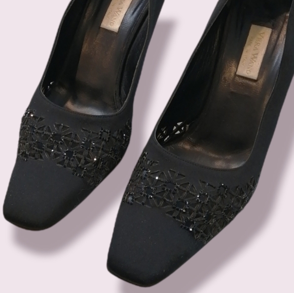 Vera Wang Black Satin & Beaded Heels Shoes… - Picture 5 of 11